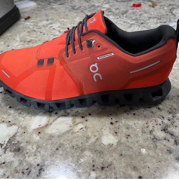 On Cloud 5 waterproof flame eclipse orange - Picture 1 of 5